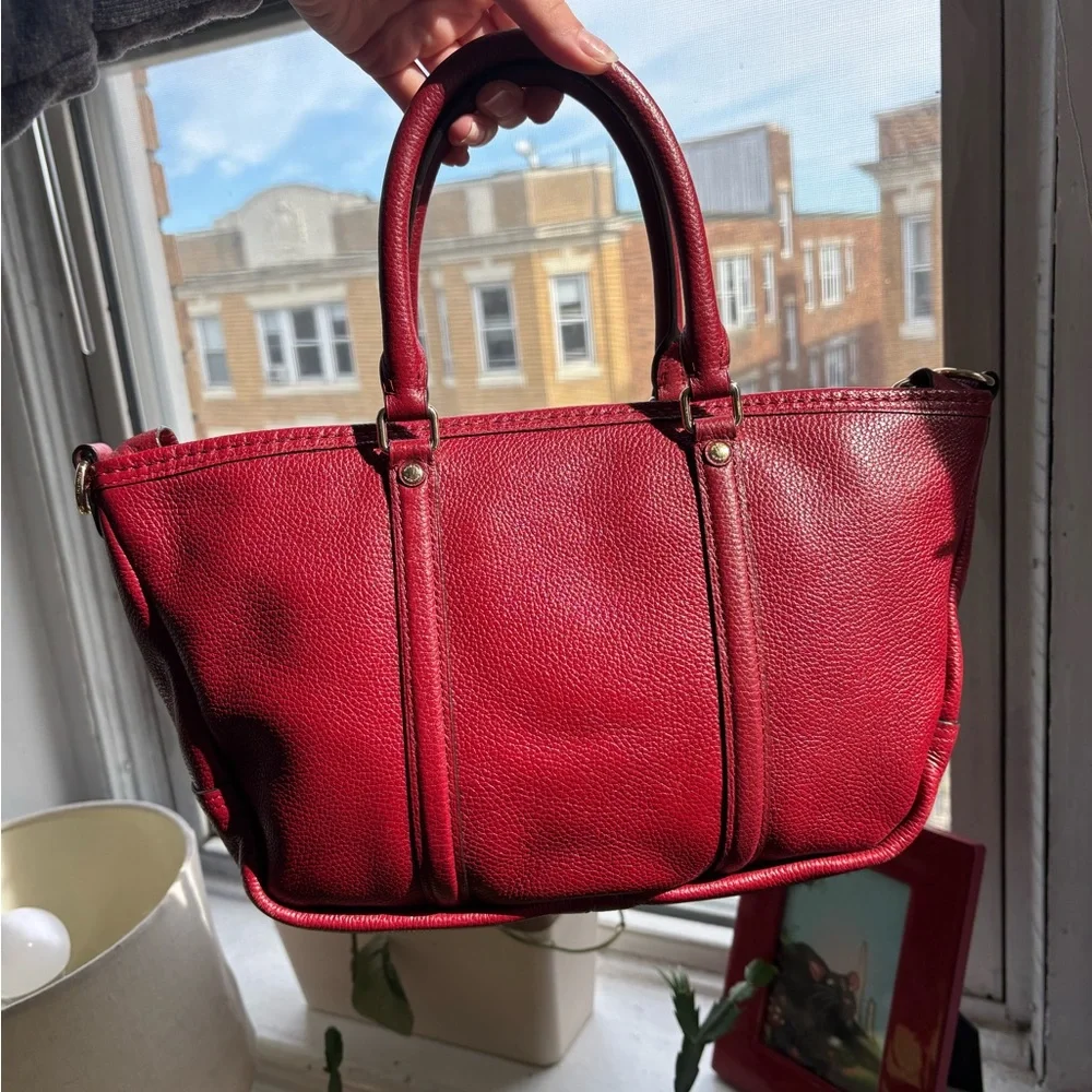 Beautiful Like-New Red Coach Purse With Crossbody Strap Pebble Leather Handbag - Picture 11 of 12